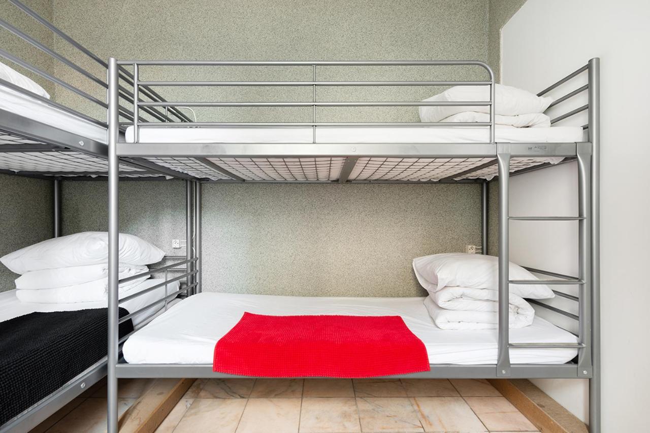 Cameleon Paris Guesthouse Pantin Extérieur photo