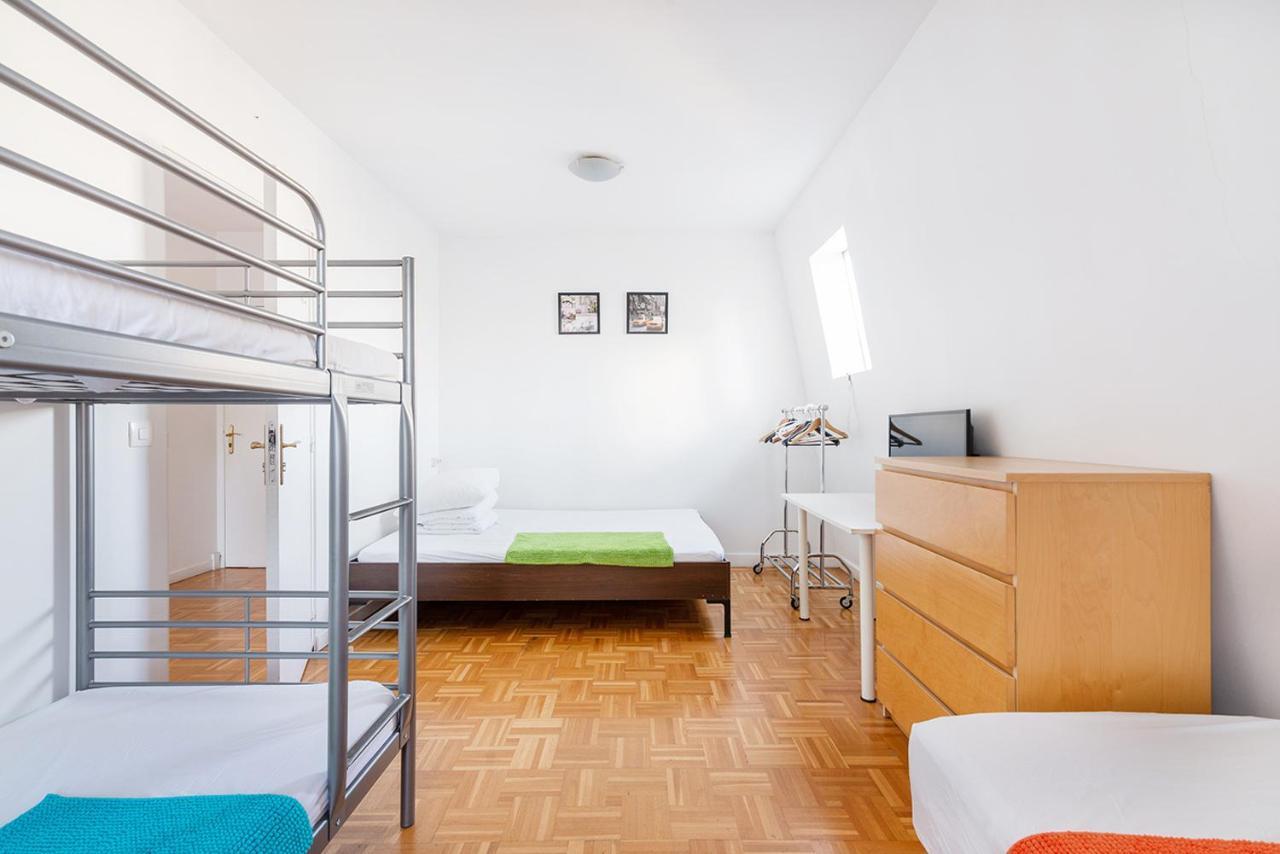 Cameleon Paris Guesthouse Pantin Extérieur photo